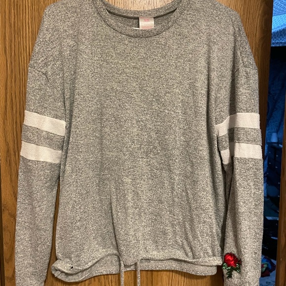 No boundaries long sleeve - Picture 1 of 2